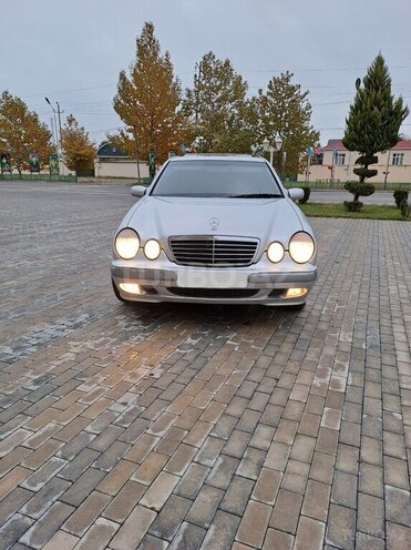 Mercedes E 220 d 2001, 370,000 km - 2.2 л - Bakı