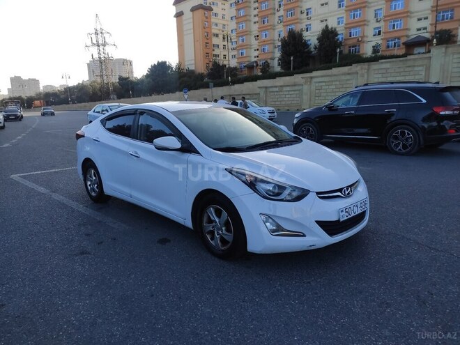 Hyundai Avante 2015, 250,000 km - 1.6 л - Bakı