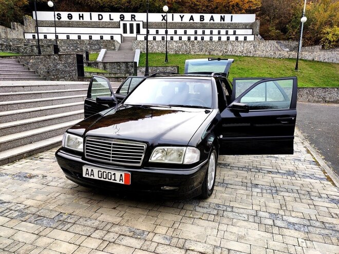 Mercedes C 220 d 2000, 343,000 km - 2.2 л - Şəki