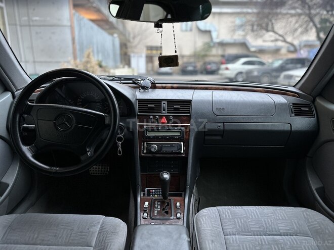 Mercedes C 240 1998, 399,000 km - 2.4 l - Bakı