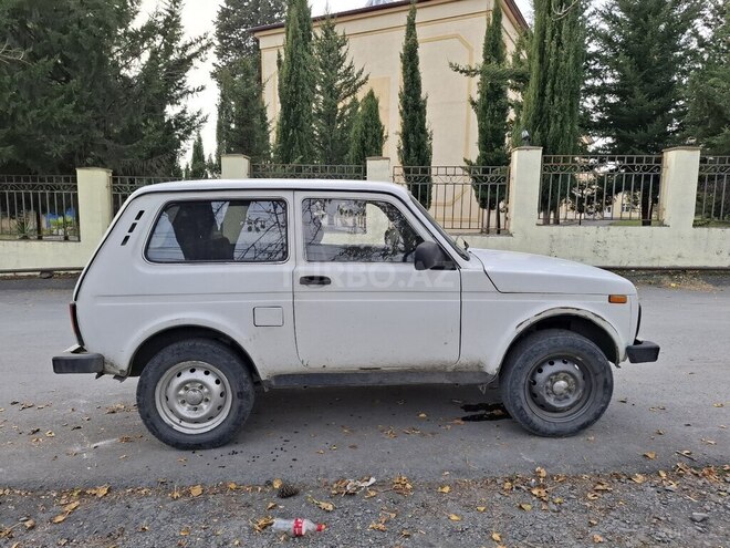 LADA (VAZ) Niva 1999, 188,888 km - 1.7 l - Zaqatala