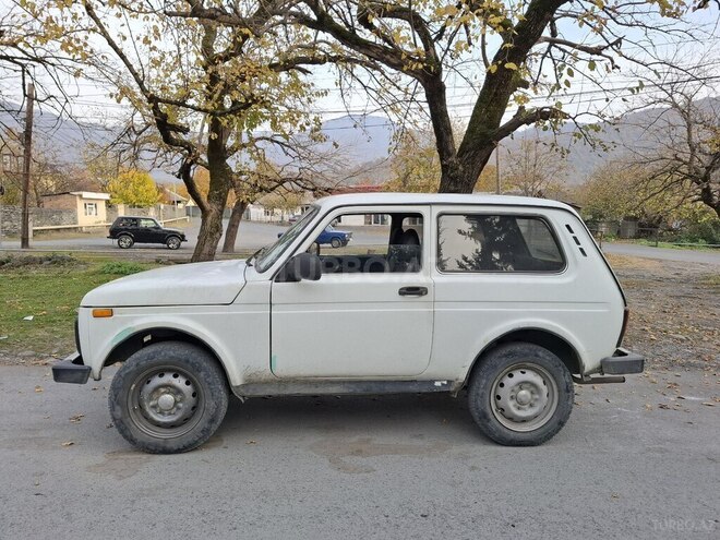 LADA (VAZ) Niva 1999, 188,888 km - 1.7 l - Zaqatala
