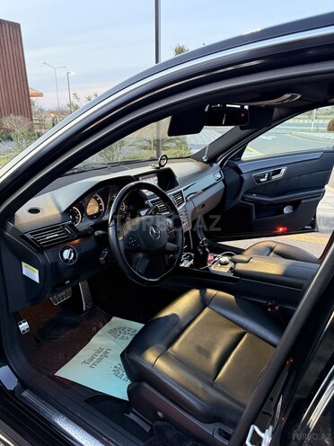 Mercedes E 350 2009, 245,000 km - 3.5 l - Yevlax