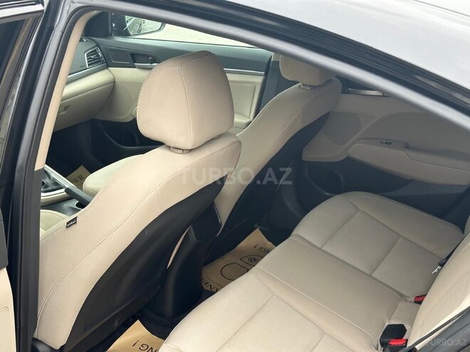 Hyundai Elantra 2017, 143,873 km - 2.0 l - Bakı