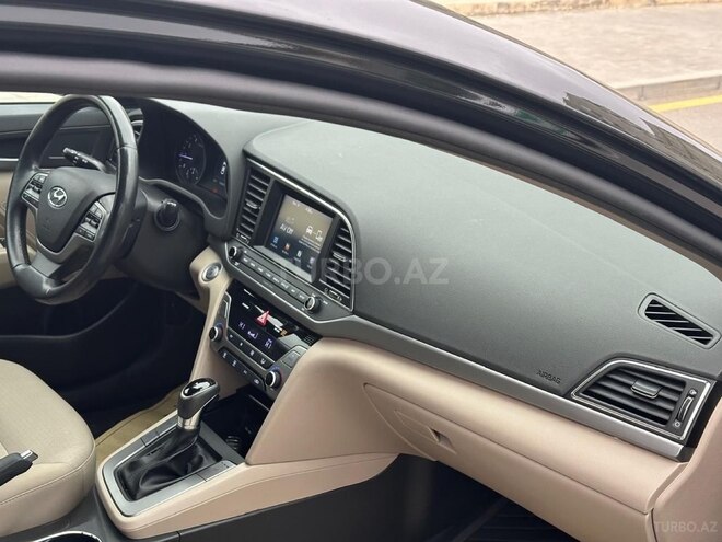 Hyundai Elantra 2017, 143,873 km - 2.0 l - Bakı