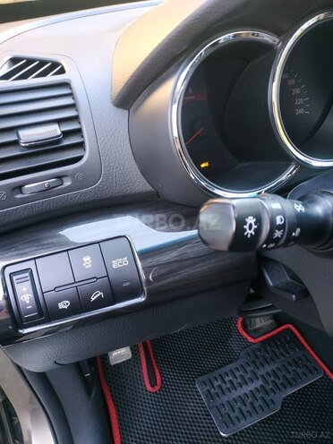 Kia Sorento 2011, 233,000 km - 2.0 l - Bakı