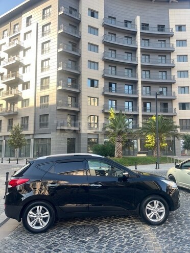 Hyundai ix35 2013, 279,000 km - 2.0 л - Bakı
