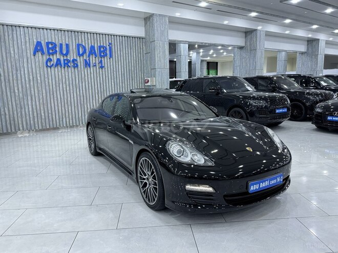 Porsche Panamera-3