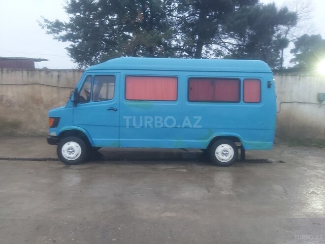 Mercedes 208 D 1995, 342,120 km - 2.3 l - Biləsuvar