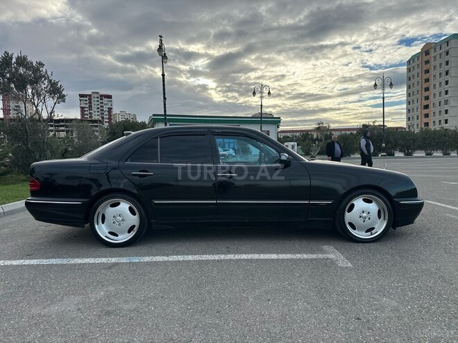 Mercedes E 320 1999, 365,457 km - 3.2 l - Sumqayıt