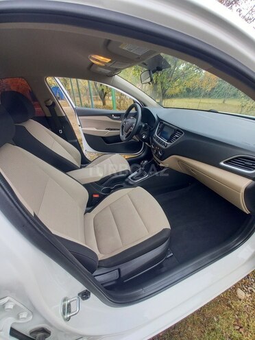Hyundai Accent 2019, 69,572 km - 1.6 л - Bakı