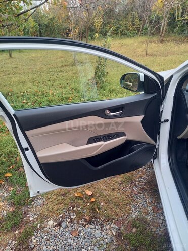 Hyundai Accent 2019, 69,572 km - 1.6 л - Bakı
