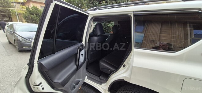 Toyota Land Cruiser Prado 2012, 195,000 km - 2.7 l - Bakı