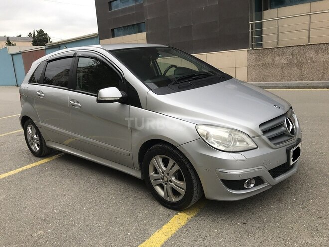 Mercedes B 170 2009, 176,000 km - 1.7 l - Sumqayıt