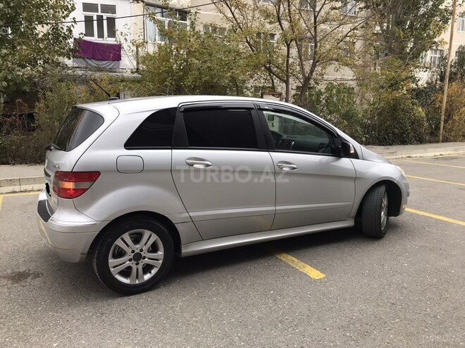 Mercedes B 170 2009, 176,000 km - 1.7 l - Sumqayıt