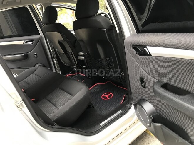 Mercedes B 170 2009, 176,000 km - 1.7 l - Sumqayıt