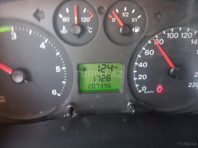 Ford Transit-17