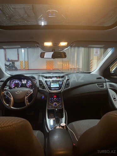 Hyundai Elantra 2015, 297,729 km - 1.8 л - Bakı