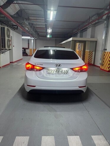 Hyundai Elantra 2015, 297,729 km - 1.8 л - Bakı