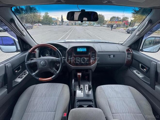 Mitsubishi Pajero 2005, 295,000 km - 3.0 l - Sumqayıt