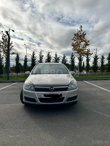 Opel Astra 2006, 362,000 km - 1.4 l - Salyan