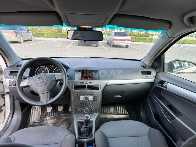 Opel Astra 2006, 362,000 km - 1.4 l - Salyan