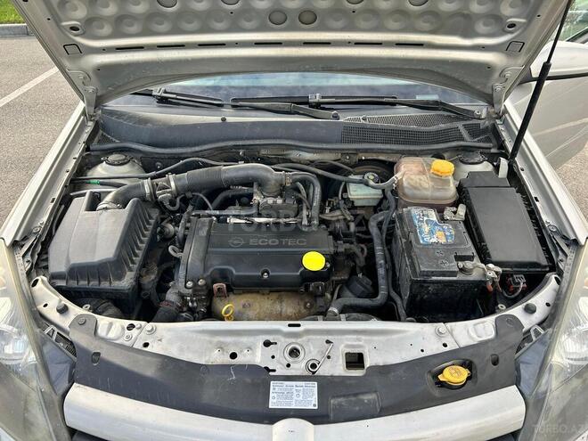 Opel Astra 2006, 362,000 km - 1.4 l - Salyan