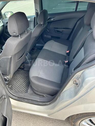 Opel Astra 2006, 362,000 km - 1.4 l - Salyan
