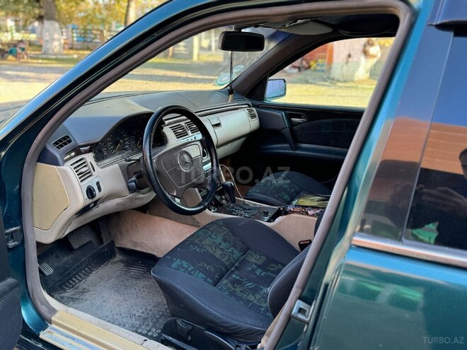 Mercedes E 200 1996, 372,516 km - 2.0 л - Xaçmaz