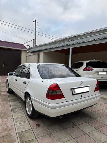 Mercedes C 180 1994, 208,000 km - 1.8 l - Bakı