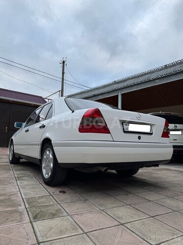 Mercedes C 180 1994, 208,000 km - 1.8 l - Bakı