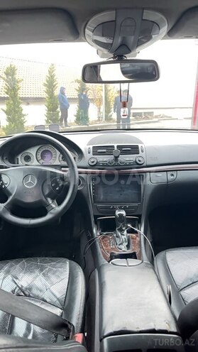 Mercedes E 200 d 2006, 308,145 km - 2.2 l - Bakı
