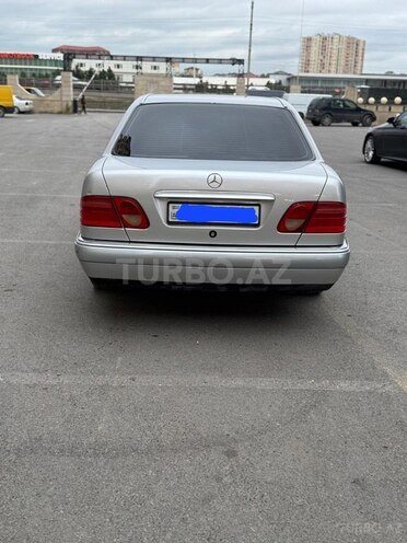 Mercedes E 230 1997, 329,000 km - 2.3 l - Xırdalan
