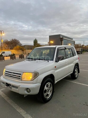 Mitsubishi Pajero io 2001, 278,000 km - 1.8 l - Bakı
