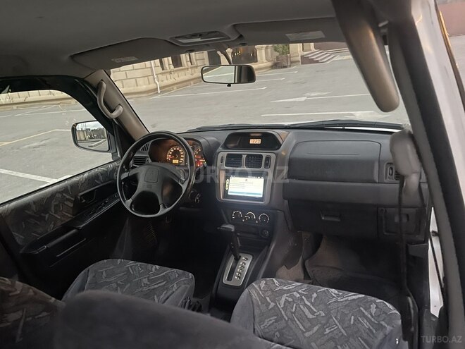 Mitsubishi Pajero io 2001, 278,000 km - 1.8 l - Bakı