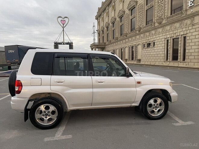 Mitsubishi Pajero io 2001, 278,000 km - 1.8 l - Bakı
