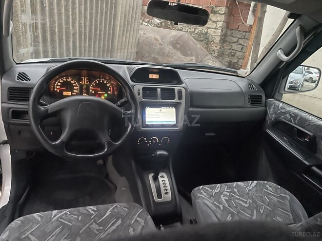 Mitsubishi Pajero io 2001, 278,000 km - 1.8 l - Bakı