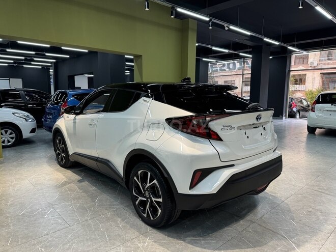 Toyota C-HR 2022, 60,000 km - 1.8 l - Bakı