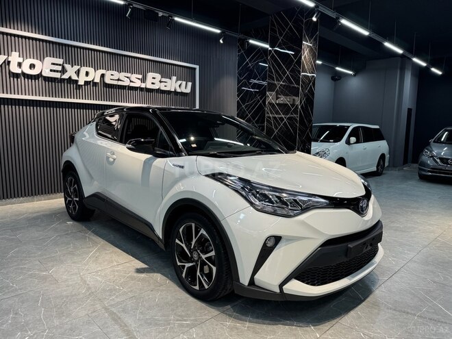 Toyota C-HR 2022, 60,000 km - 1.8 l - Bakı