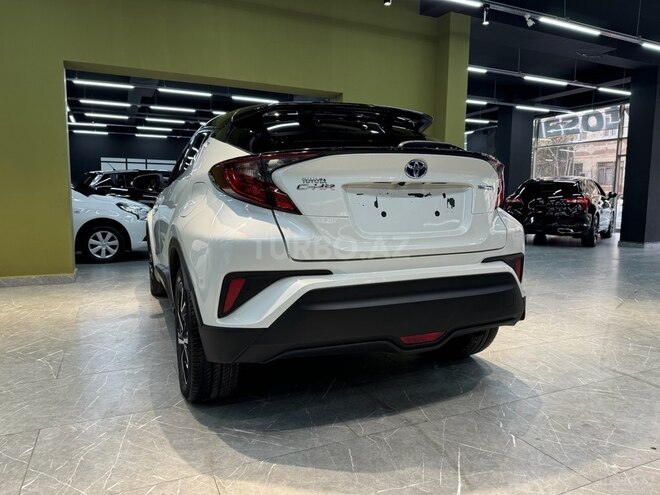Toyota C-HR 2022, 60,000 km - 1.8 l - Bakı