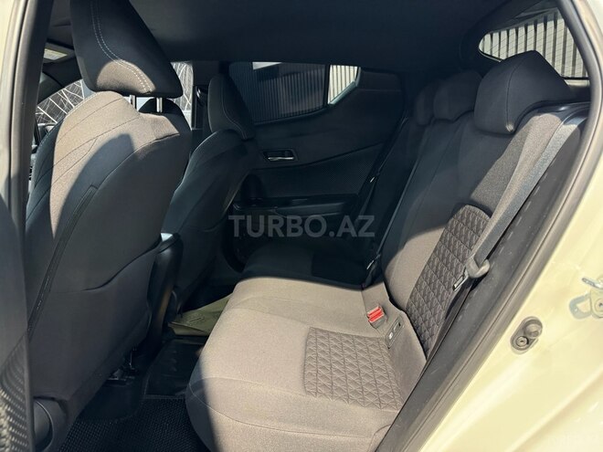 Toyota C-HR 2022, 60,000 km - 1.8 l - Bakı