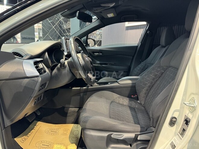 Toyota C-HR 2022, 60,000 km - 1.8 l - Bakı