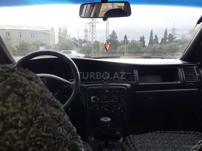 Opel Vectra 1996, 240,000 km - 1.6 l - Sumqayıt