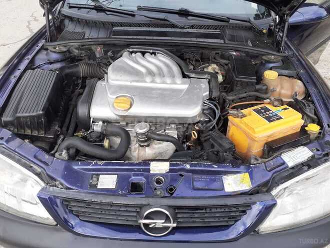 Opel Vectra 1996, 240,000 km - 1.6 l - Sumqayıt