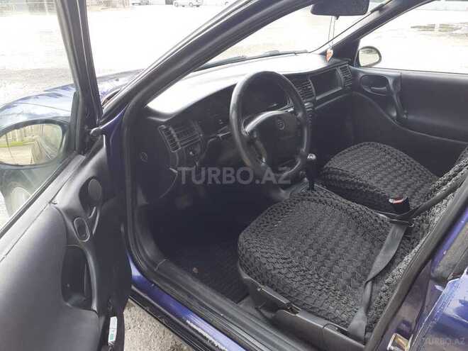 Opel Vectra 1996, 240,000 km - 1.6 l - Sumqayıt