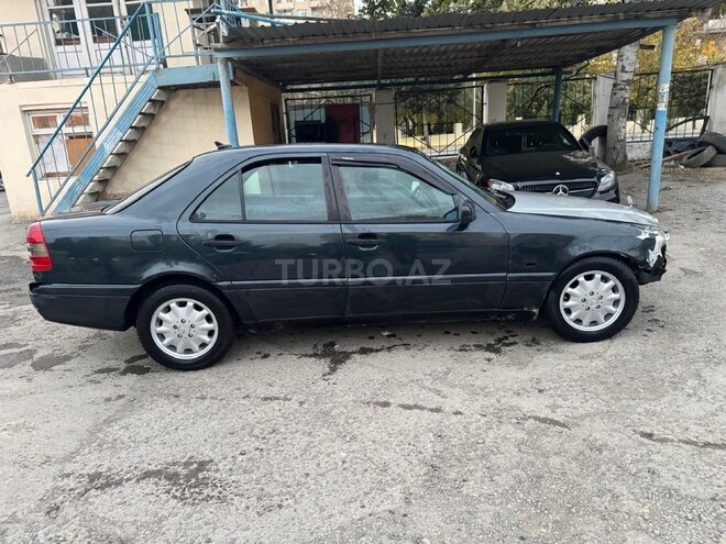 Mercedes C 200 1997, 280,000 km - 2.0 l - Bakı