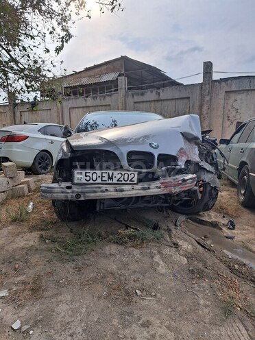 BMW 525 2001, 290,000 km - 2.5 l - Sumqayıt