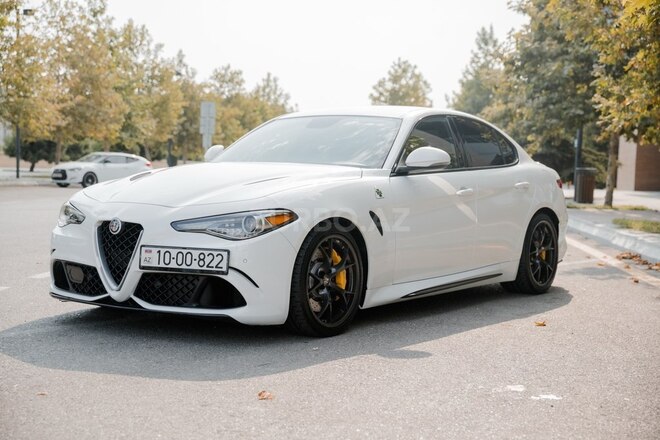 Alfa Romeo Giulia-6