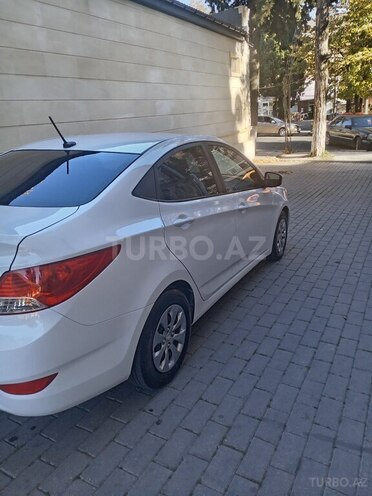 Hyundai Accent 2016, 144,841 km - 1.6 l - Şəki