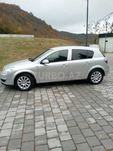 Opel Astra 2006, 230,000 km - 1.3 л - Balakən